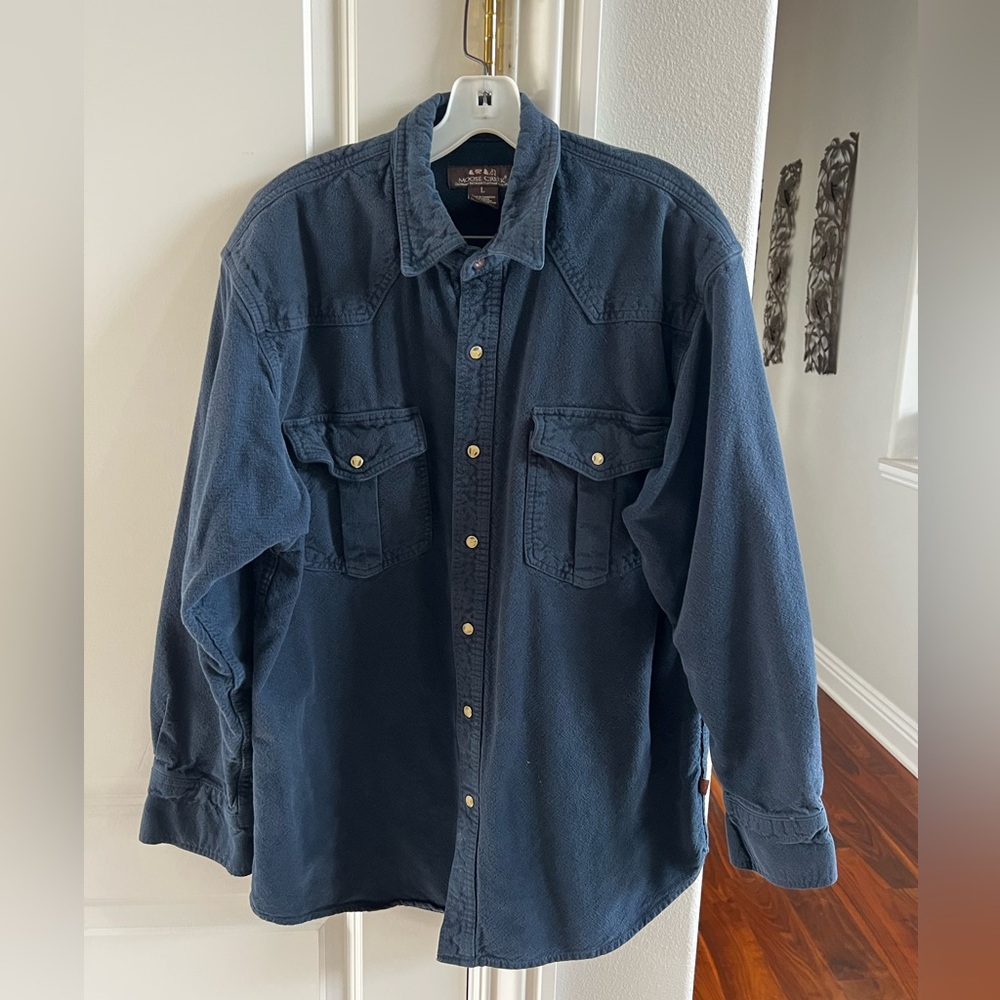 CLEARANCE Men’s Large Navy Moose Creek Button Down Shirt With Snaps